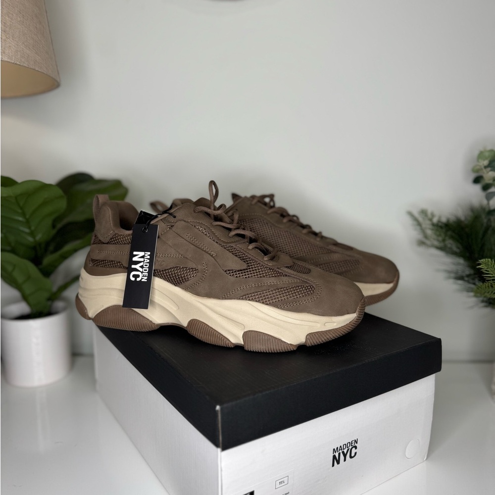 Madden NYC Men's Tan/ Brown Dad Sneakers